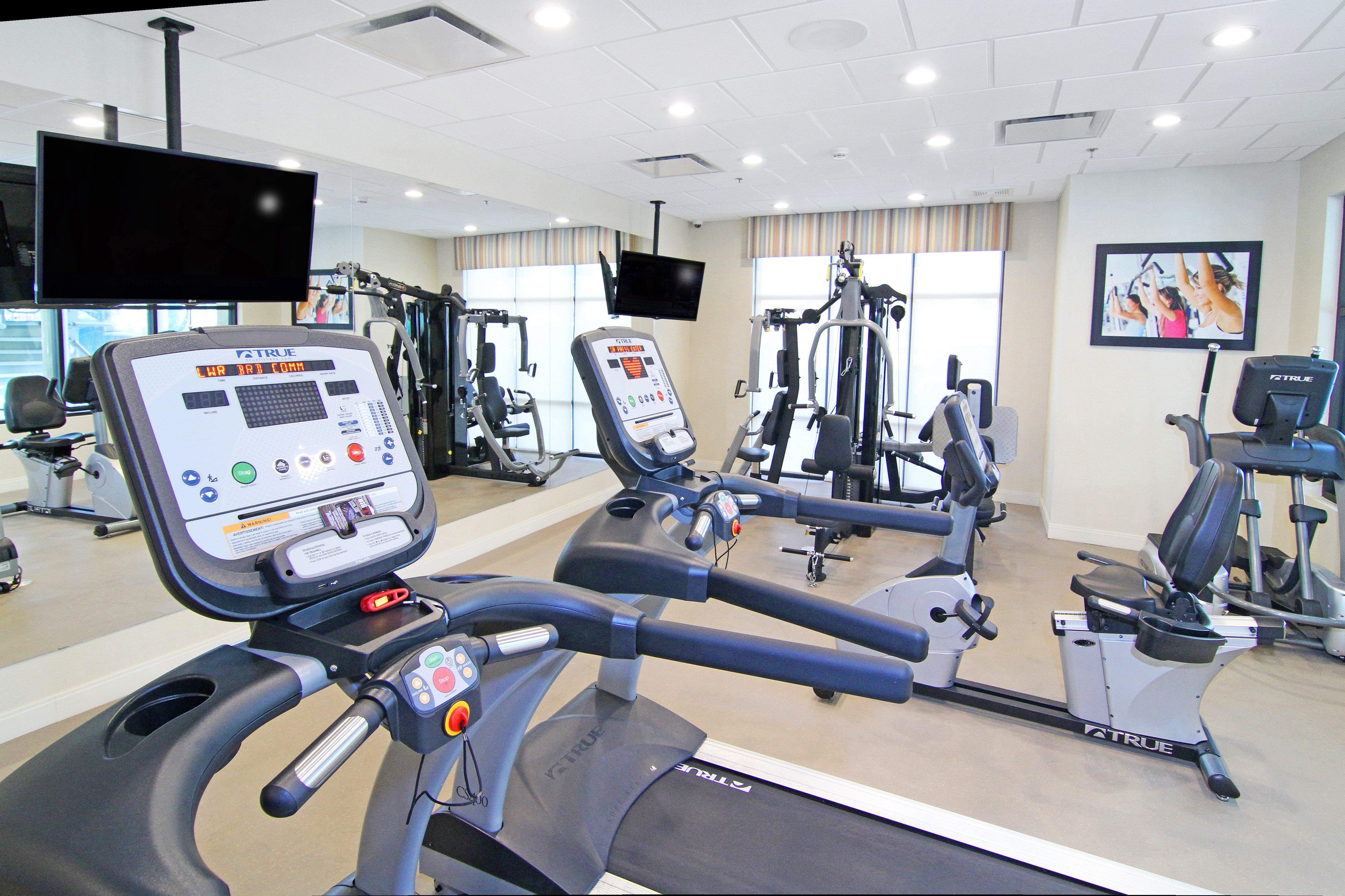 Holiday Inn Express And Suites Calgary University By Ihg Esterno foto