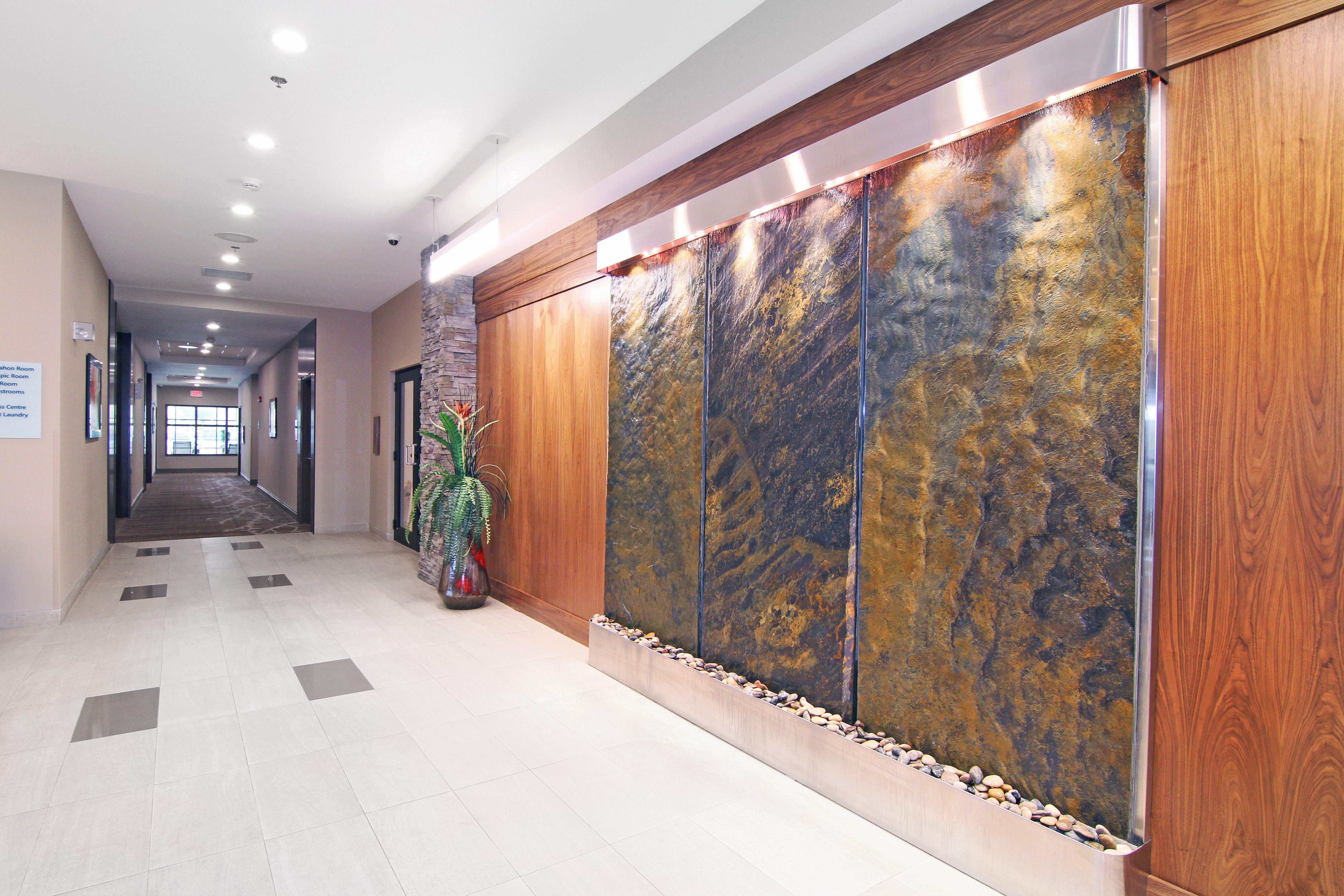 Holiday Inn Express And Suites Calgary University By Ihg Esterno foto