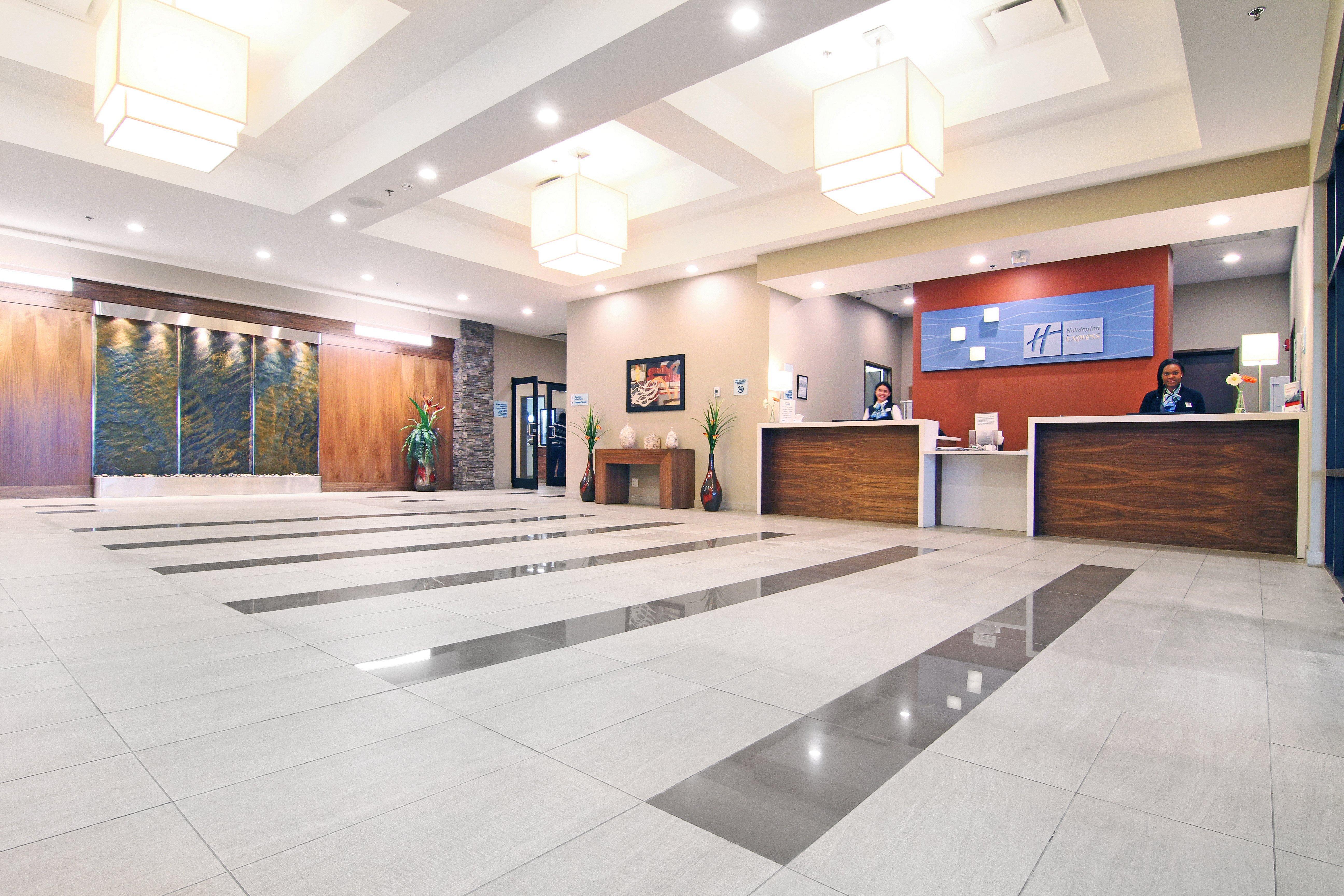 Holiday Inn Express And Suites Calgary University By Ihg Esterno foto