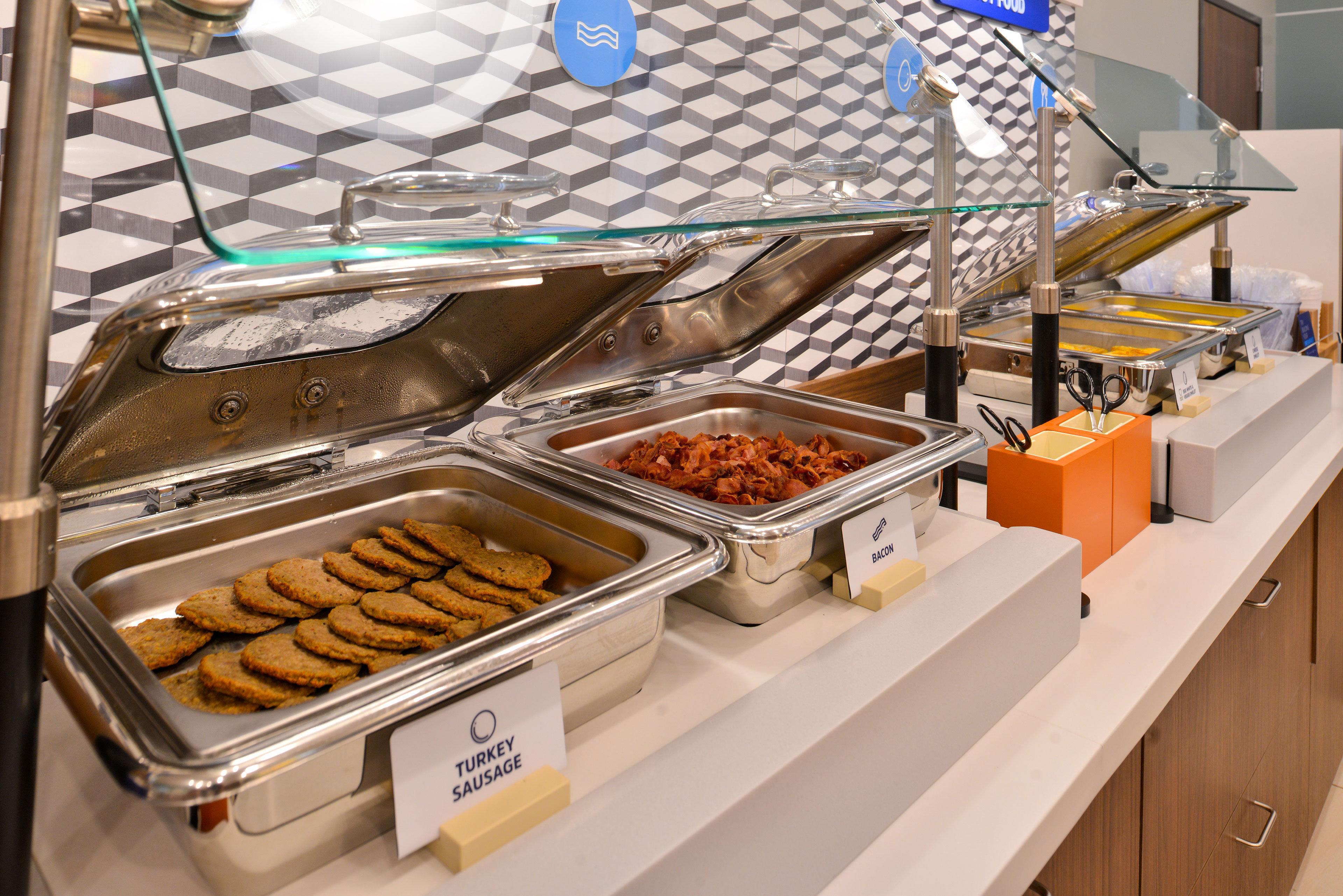 Holiday Inn Express And Suites Calgary University By Ihg Esterno foto